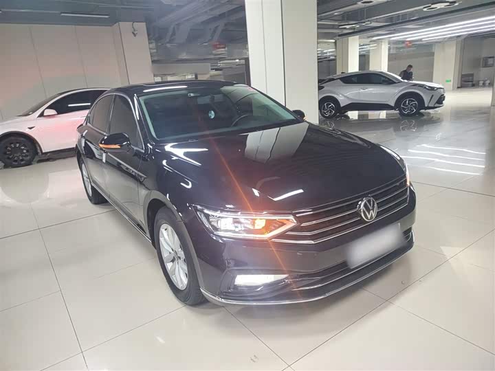 Фото 4 - Volkswagen Magotan