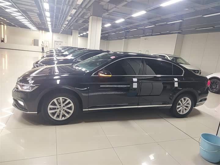 Фото 5 - Volkswagen Magotan