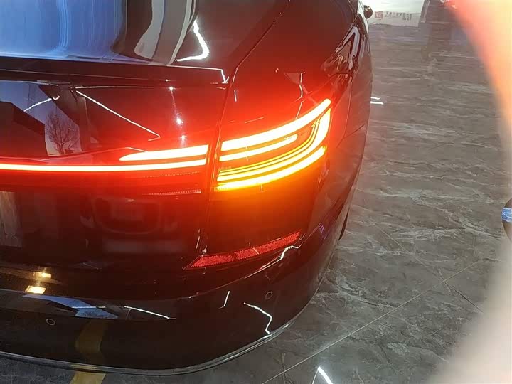 Фото 8 - Volkswagen Passat