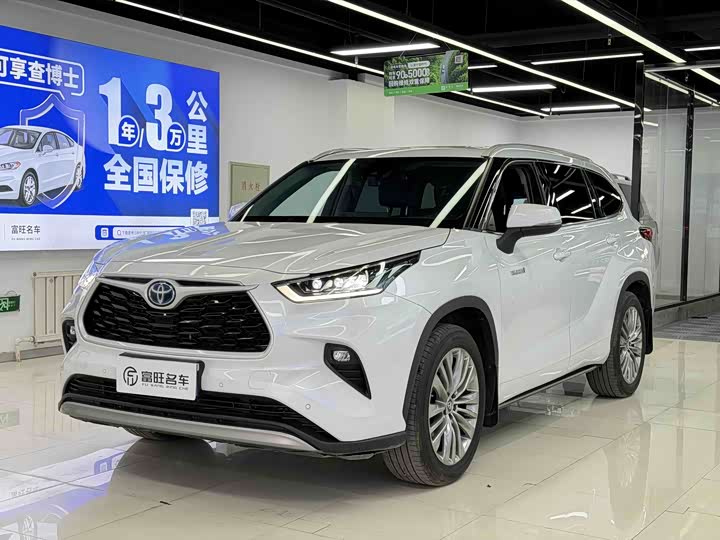 Фото 1 - Toyota Highlander