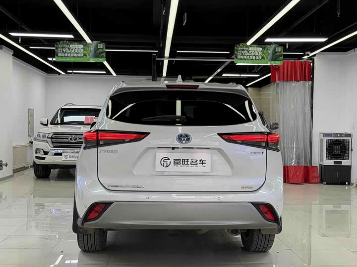 Фото 6 - Toyota Highlander