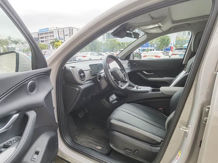 Фото 5 - BYD Sea Lion 05 DM-i Hybrid