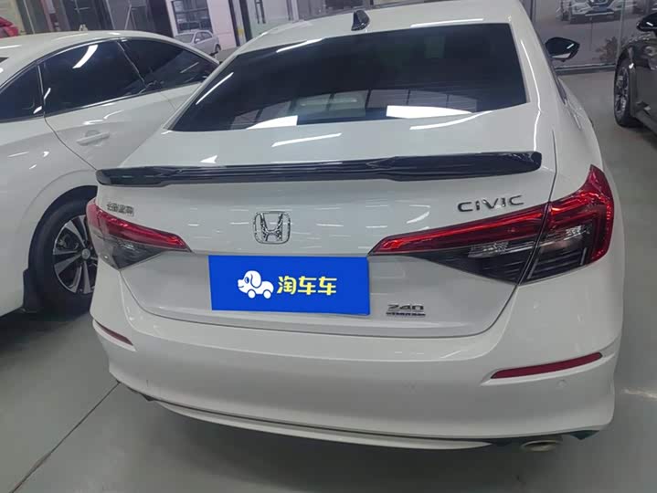 Фото 4 - Honda Civic