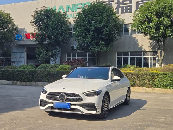 Фото 1 - Mercedes-Benz C-Class