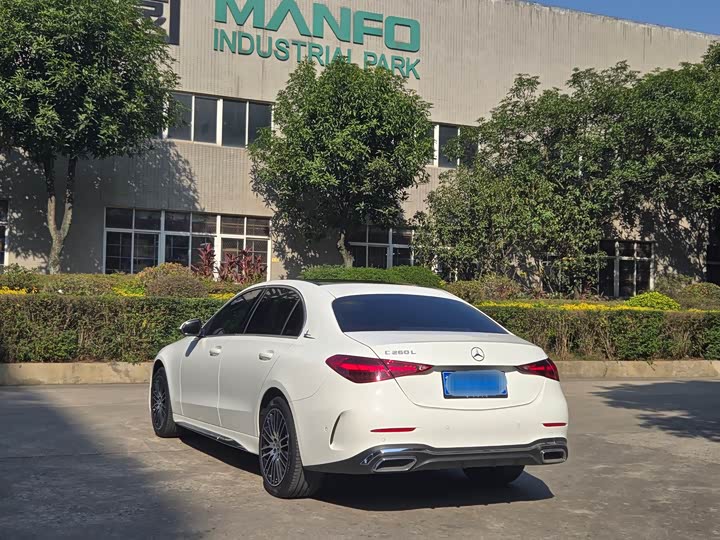 Фото 7 - Mercedes-Benz C-Class