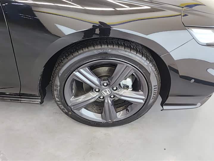 Фото 6 - Honda Inspire