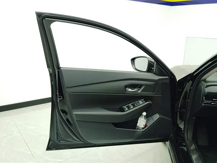 Фото 7 - Honda Inspire