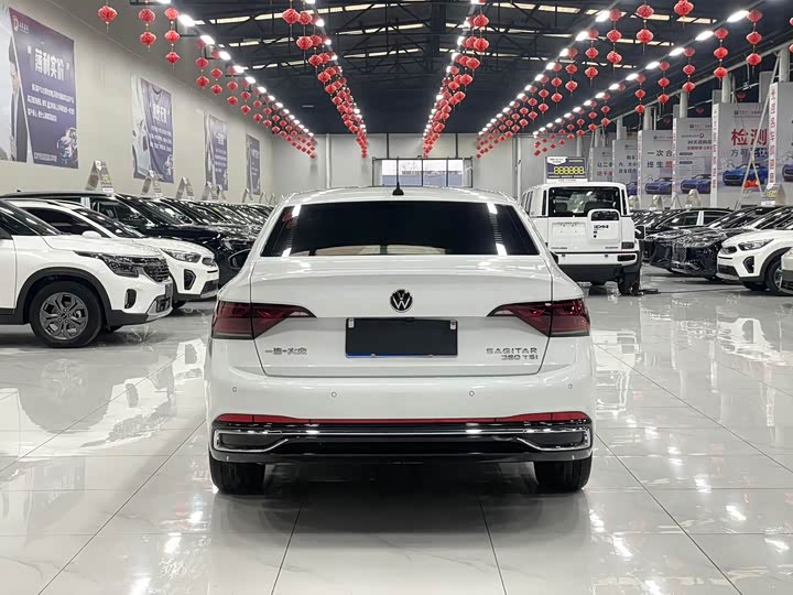 Фото 5 - Volkswagen Sagitar L