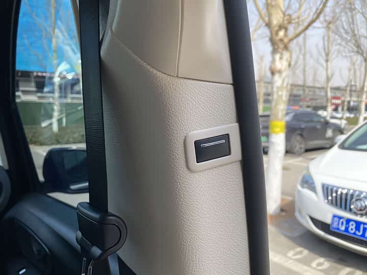 Фото 7 - Mercedes-Benz Vito