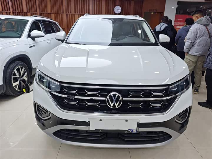 Фото 3 - Volkswagen Tayron