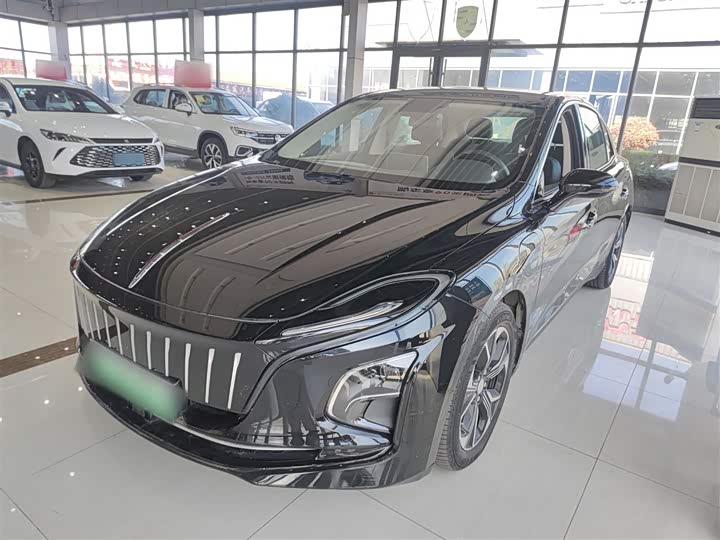 Фото 2 - Hongqi E-QM5