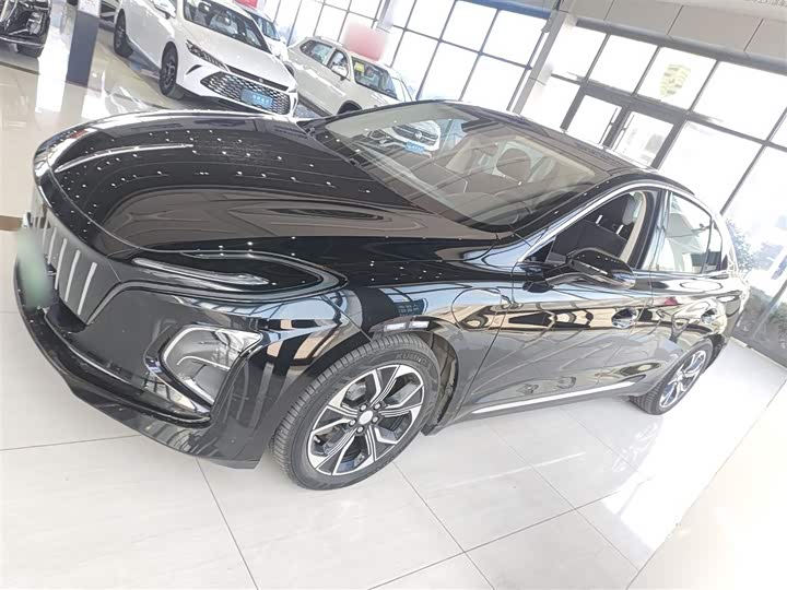 Фото 5 - Hongqi E-QM5