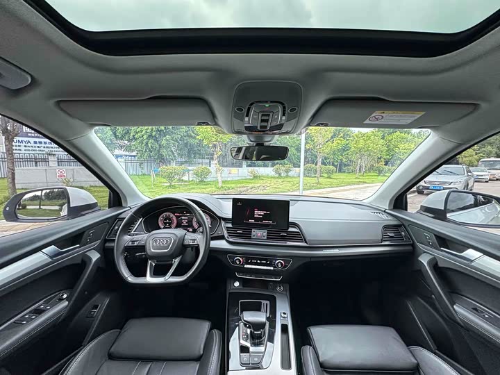 Фото 3 - Audi Q5L