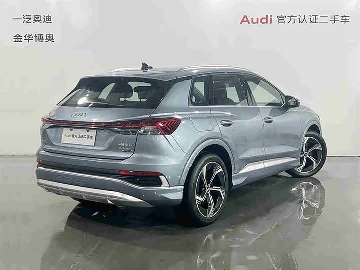 Фото 4 - Audi Q4 e-tron