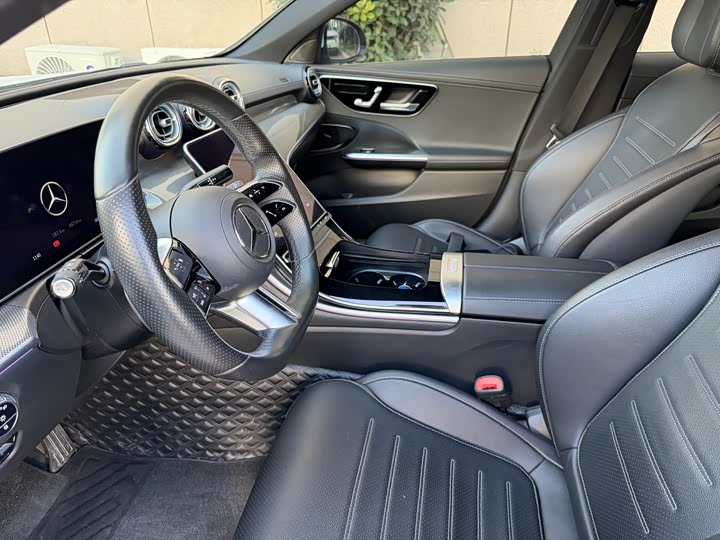 Фото 4 - Mercedes-Benz C-Class