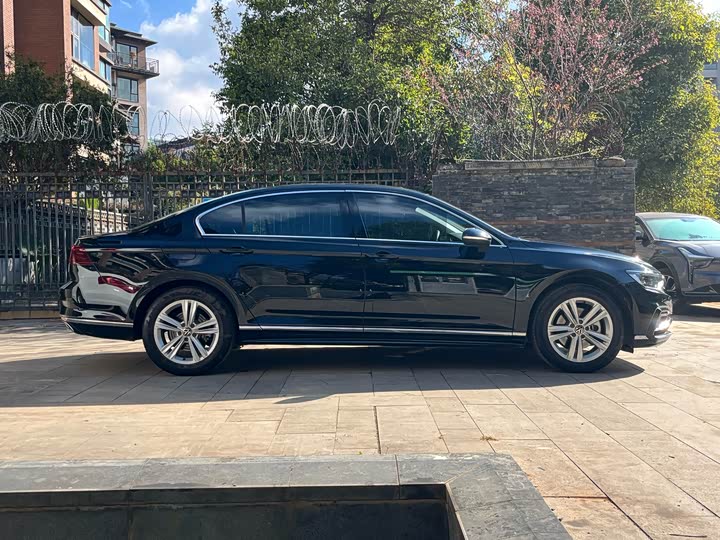 Фото 4 - Volkswagen Magotan