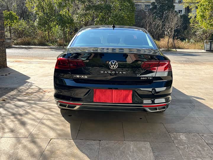 Фото 5 - Volkswagen Magotan