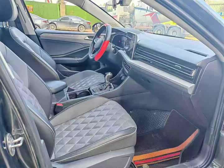 Фото 5 - Volkswagen Sagitar L