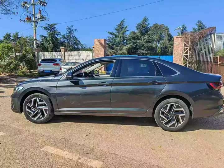 Фото 8 - Volkswagen Sagitar L