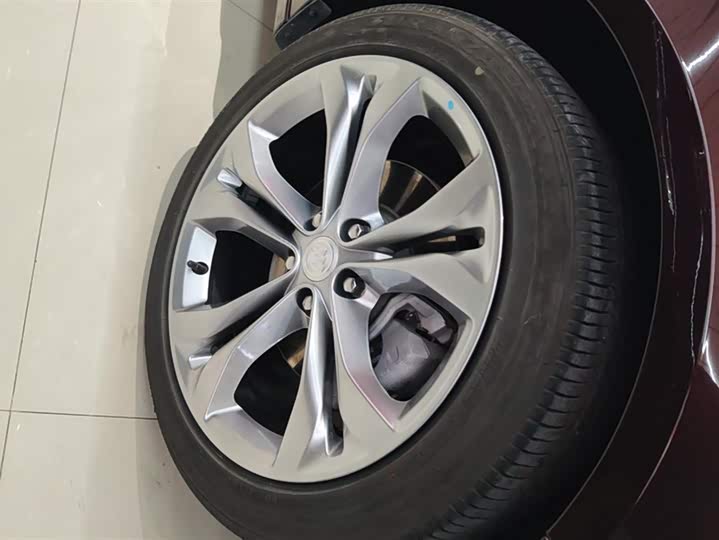 Фото 6 - Buick LaCrosse