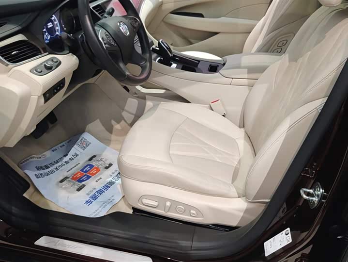 Фото 9 - Buick LaCrosse