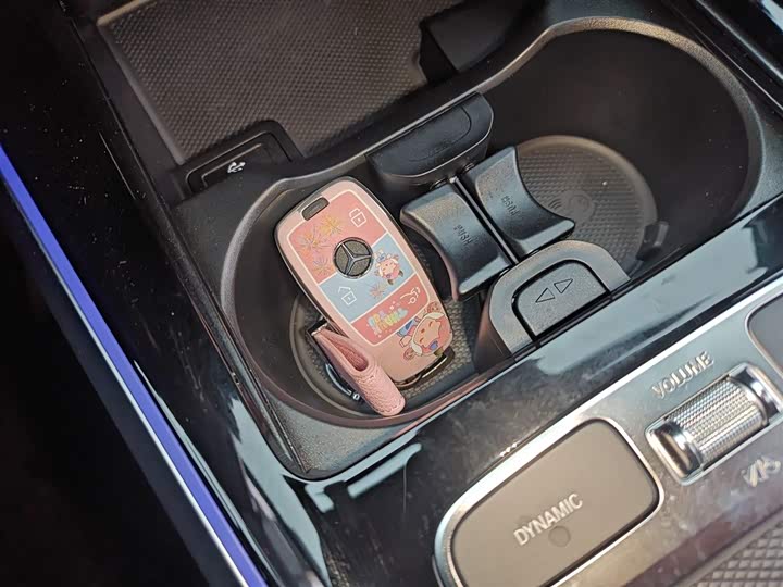 Фото 9 - Mercedes-Benz GLB-Class