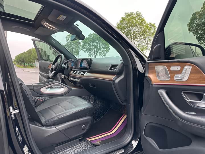 Фото 8 - Mercedes-Benz GLS-Class