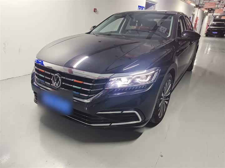 Фото 2 - Volkswagen Passat