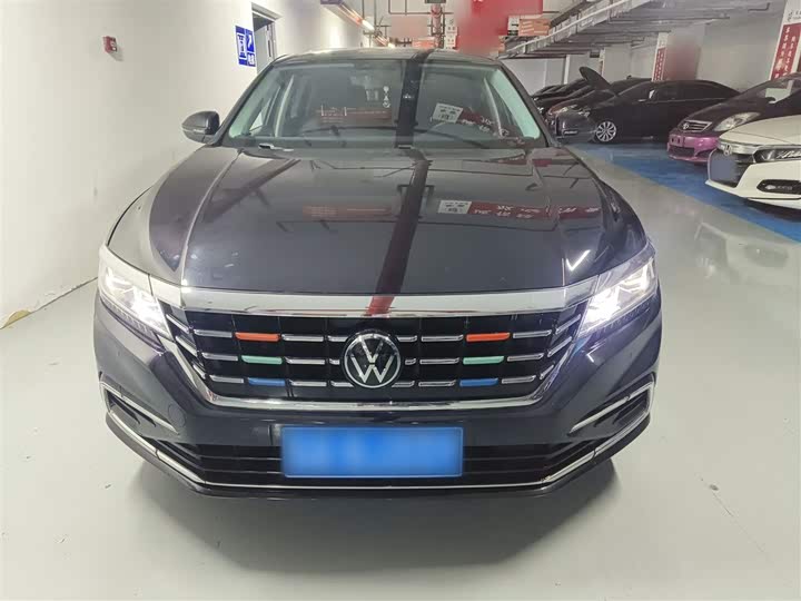 Фото 3 - Volkswagen Passat