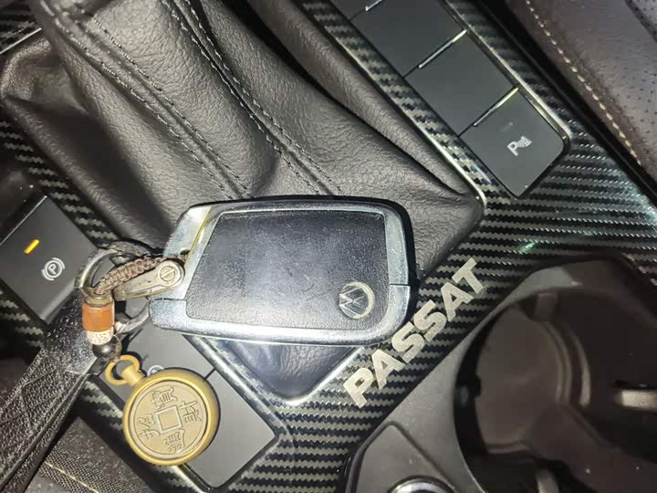 Фото 9 - Volkswagen Passat