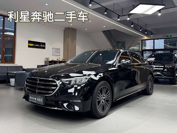 Фото 1 - Mercedes-Benz E-Class