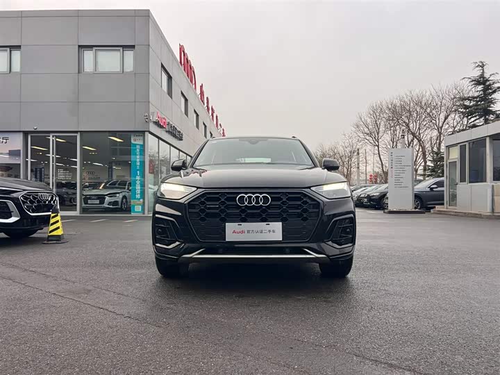 Фото 2 - Audi Q5L