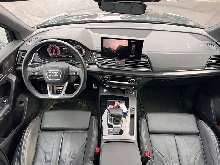 Фото 5 - Audi Q5L