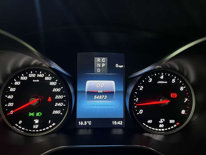 Фото 9 - Mercedes-Benz V-Class