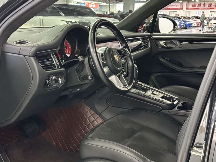 Фото 7 - Porsche Macan