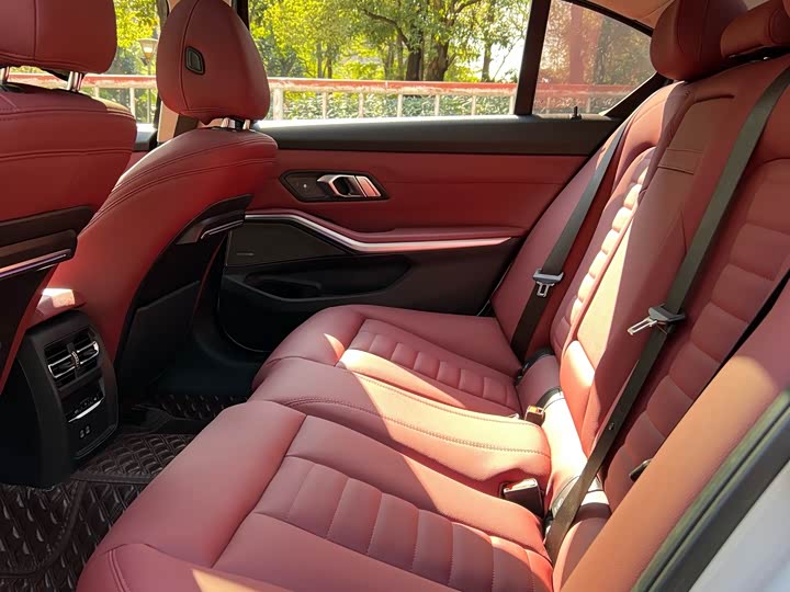 Фото 9 - BMW 3 Series