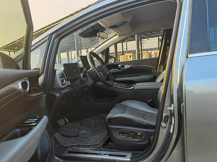 Фото 5 - GAC Aion V