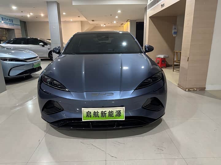 Фото 2 - BYD Seal