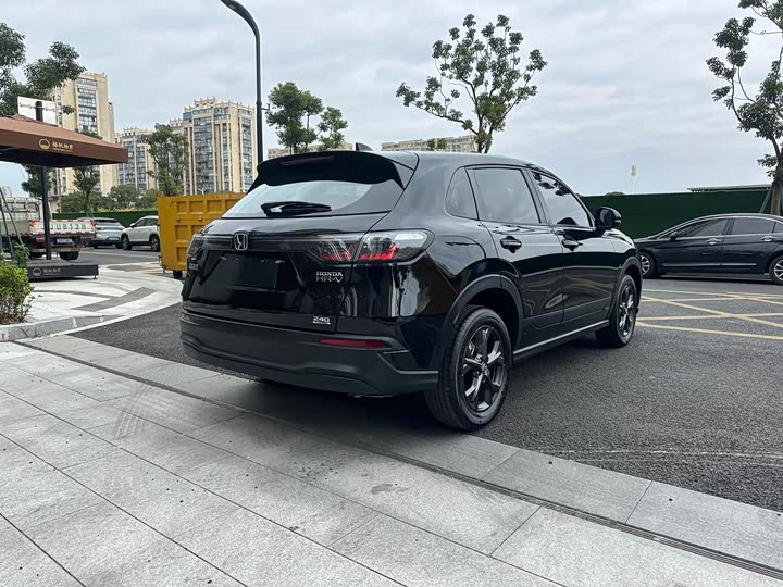 Фото 5 - Honda HR-V