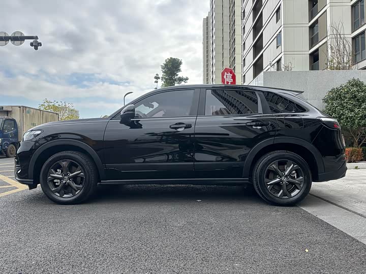 Фото 8 - Honda HR-V