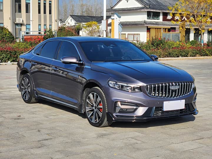 Фото 2 - Geely Preface