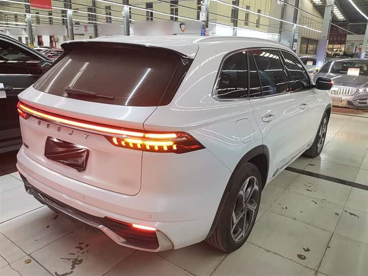 Фото 7 - Geely Monjaro