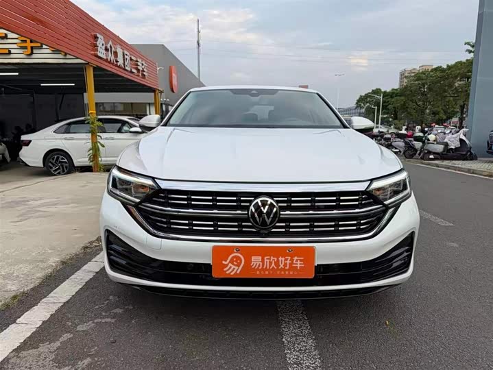 Фото 2 - Volkswagen Sagitar L