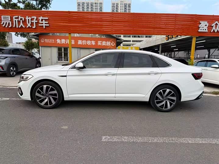 Фото 4 - Volkswagen Sagitar L