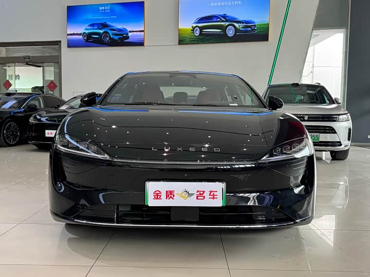 Фото 2 - Luxeed S7