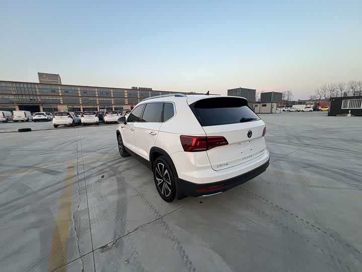 Фото 6 - Volkswagen Tharu