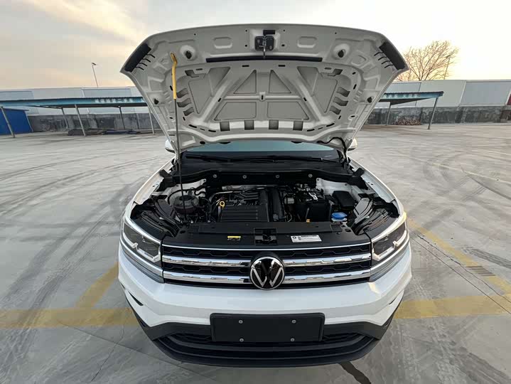 Фото 7 - Volkswagen Tharu