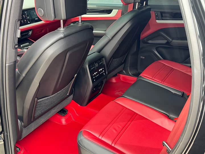 Фото 9 - Porsche Cayenne