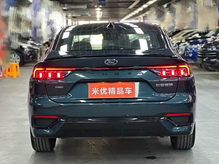 Фото 4 - Ford Mondeo