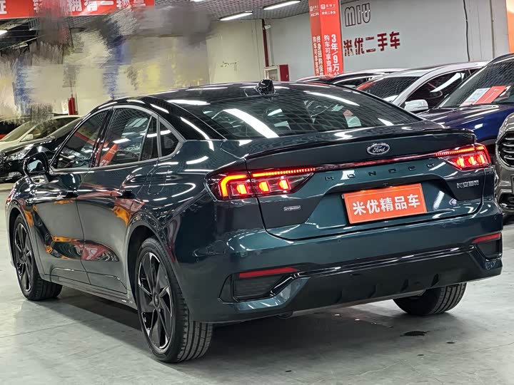 Фото 6 - Ford Mondeo